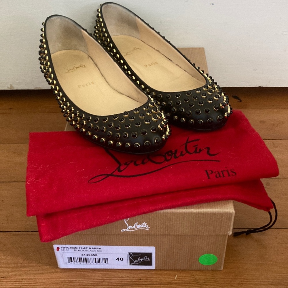 Louboutin Fificabo Flat Nappa Black/Black gold size 40